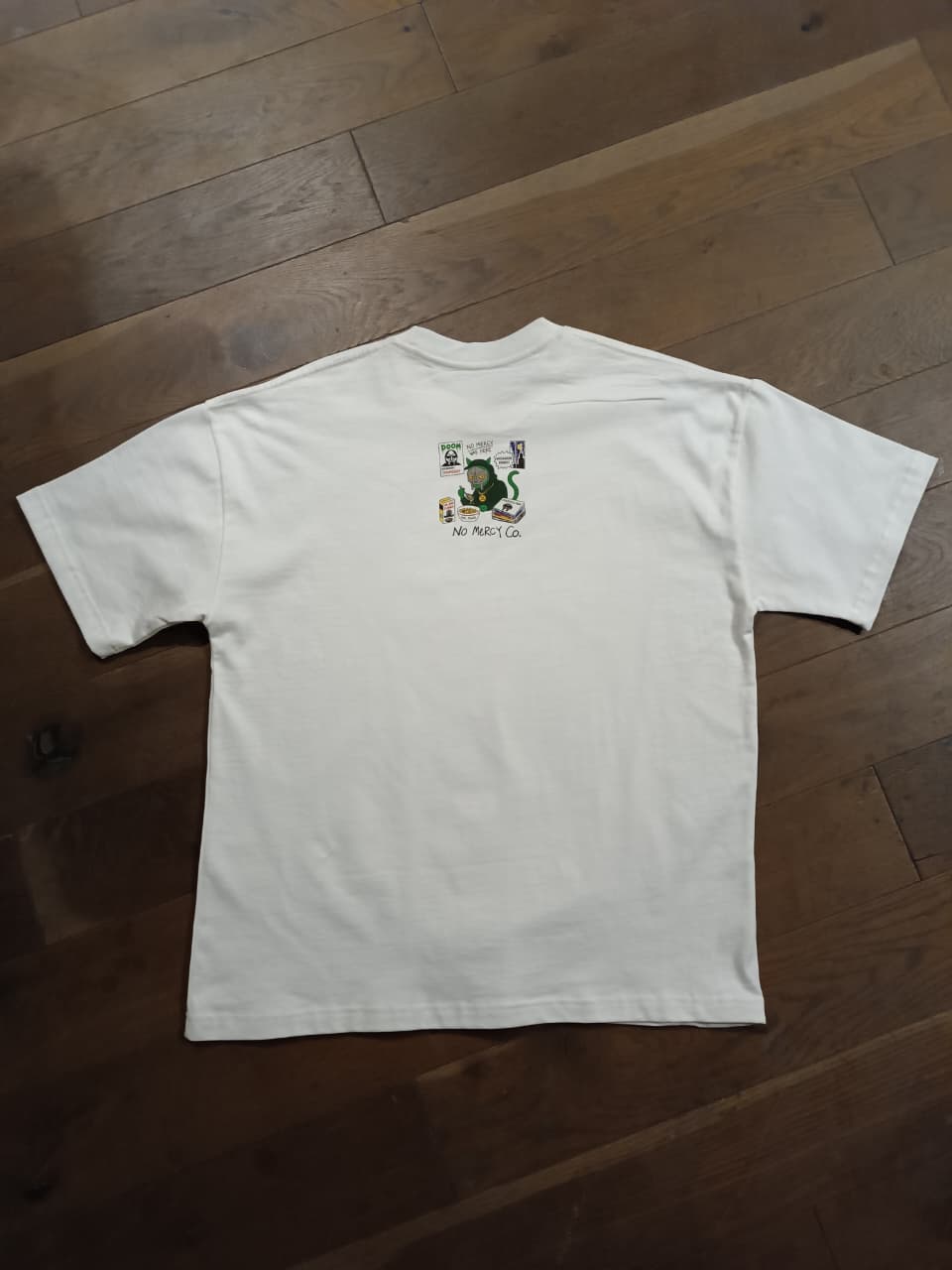 Villain Flakes TEE